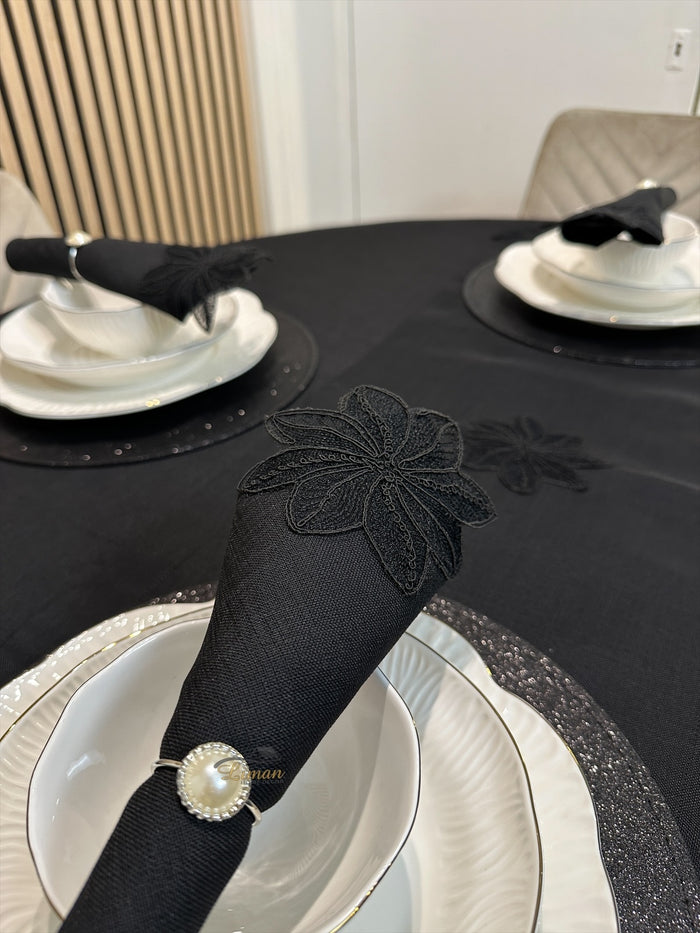 Liman Home Decor - Liman Online Artemis Tafelkleed Set Met Server Zwart 18 Delig