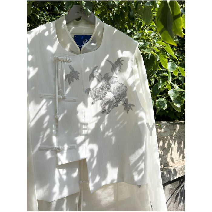 XL / Silver qilin vest