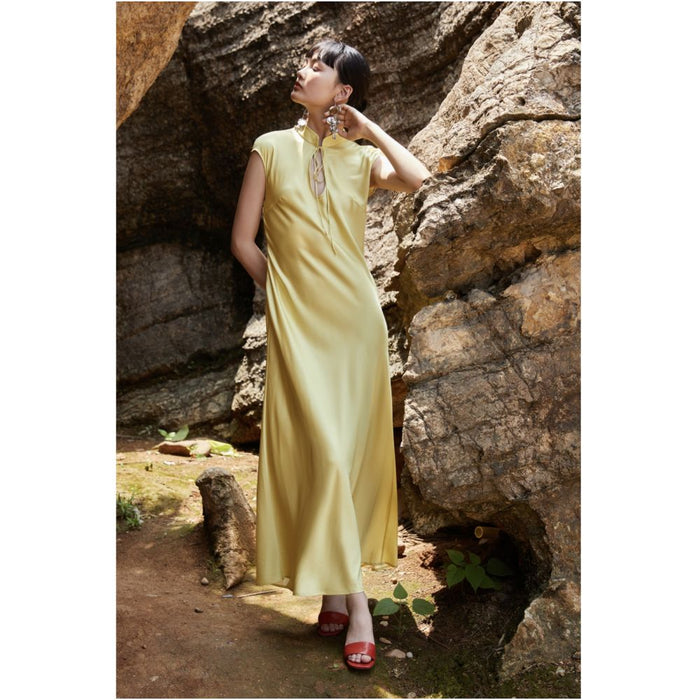 bright yellow / S
