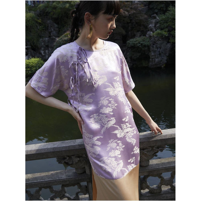 Purple stitching / M
