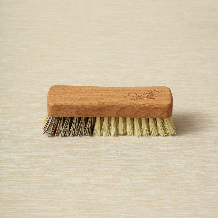 Beech Vegetable Brush