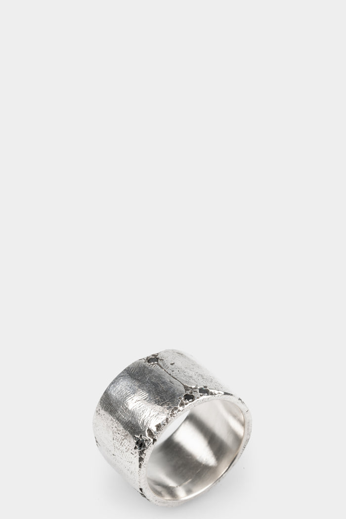 Enri Mars | TANKE Black diamonds large silver ring