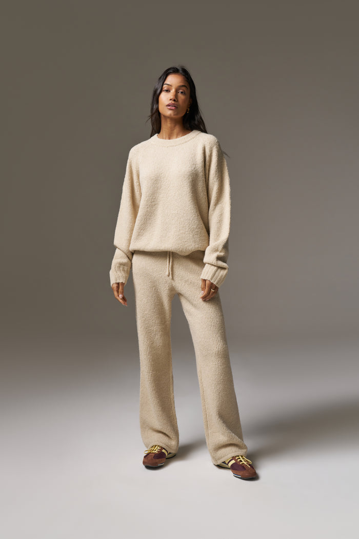 BOUCLE KNIT RAGLAN CREW - STONE