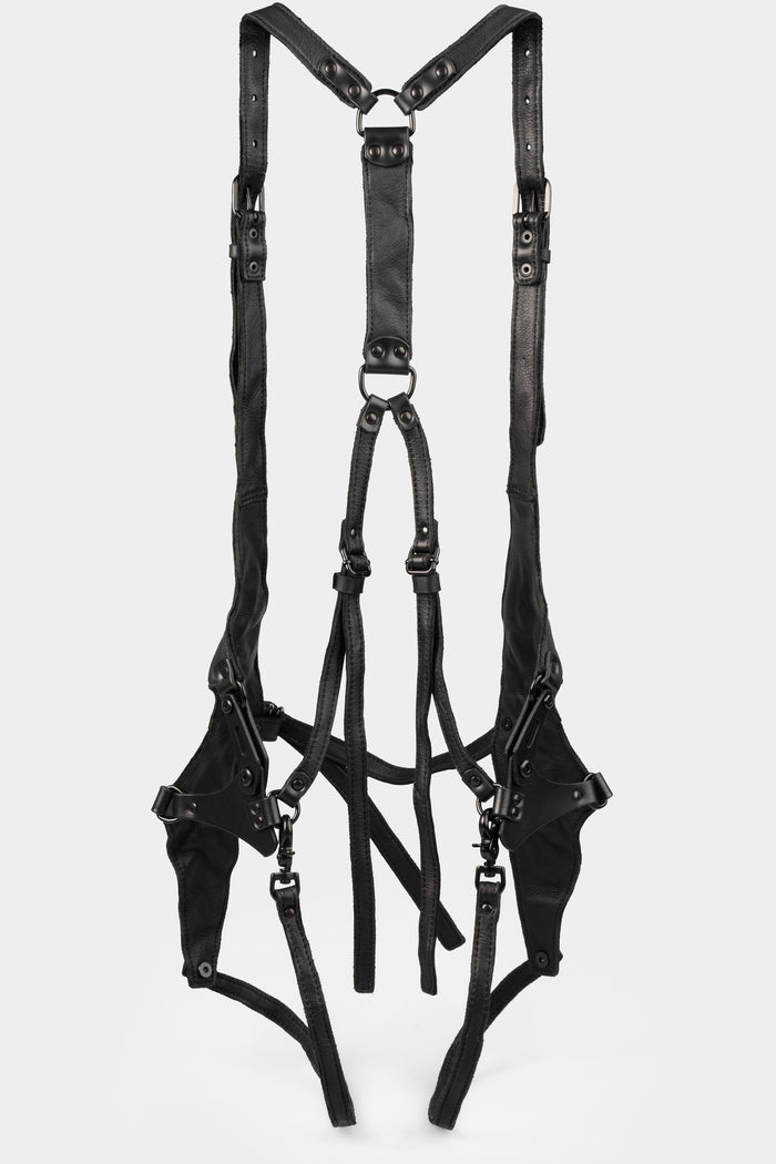 Crinkled leather harness