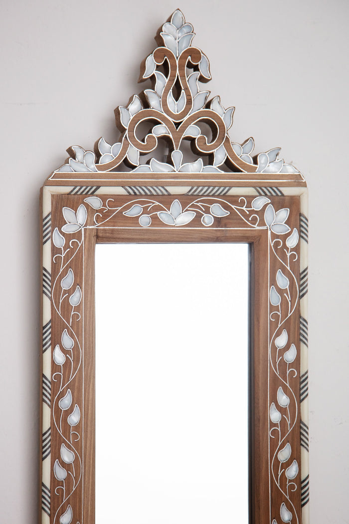 Crown Mirror