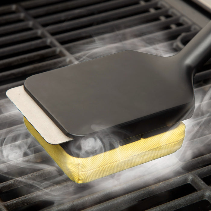 Cuisinart Outdoors® Grill Renew Steam Cleaner Brush