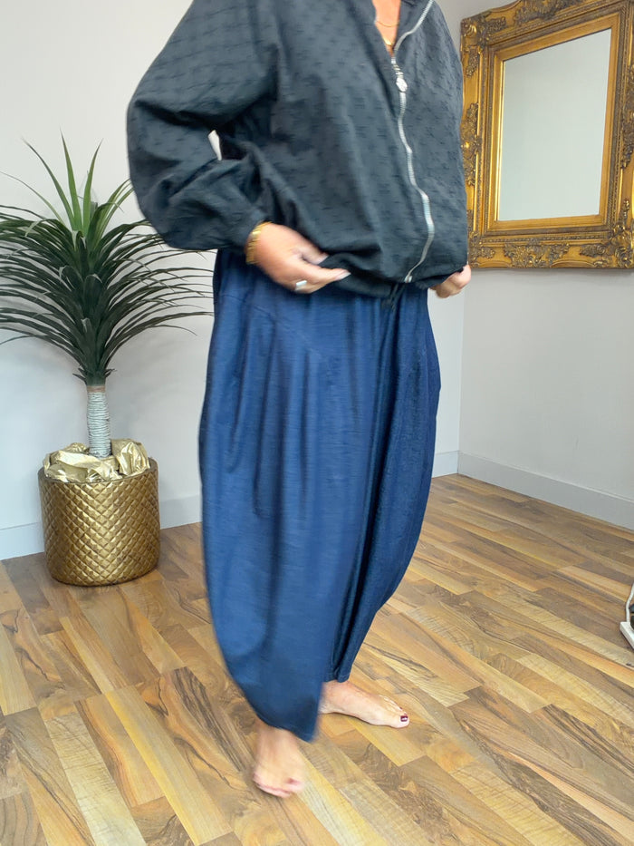 Denim Pleated Cocoon Jean Pants
