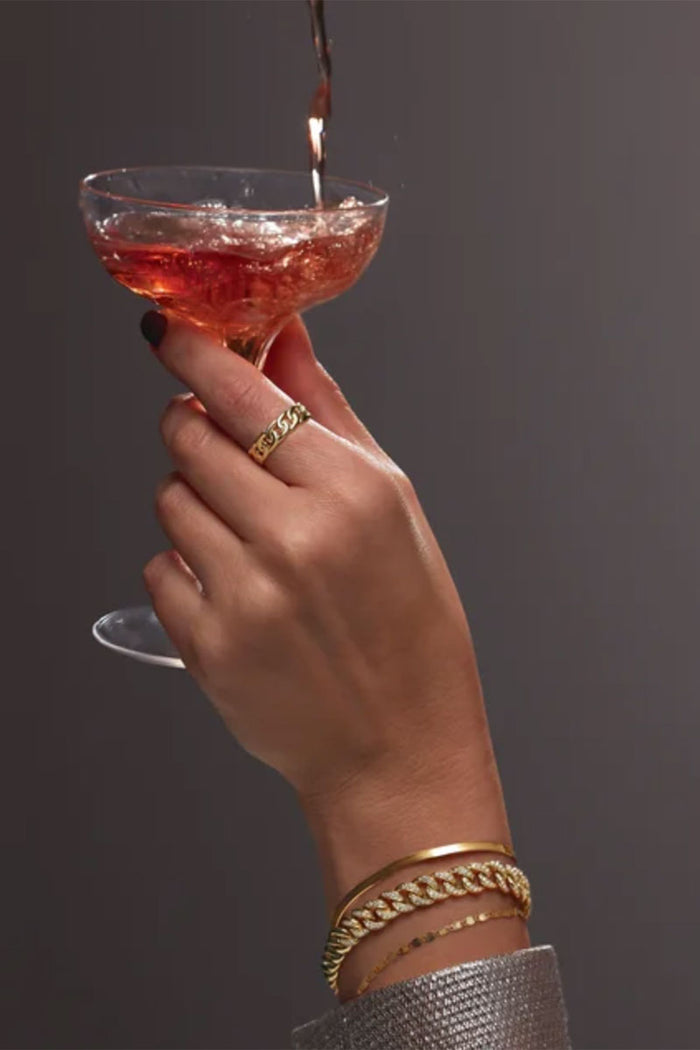 Diamond Curb Link Bracelet - White Diamonds & Yellow Gold