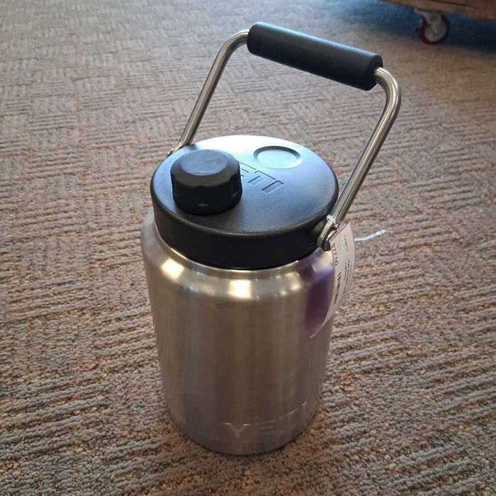 Double wall stainless steel canteen