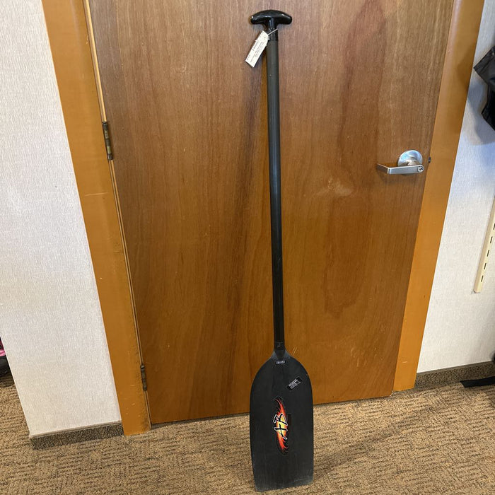 Edge carbon canoe paddle
