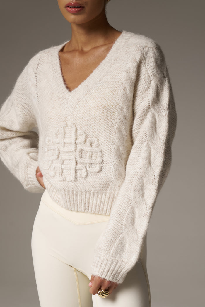 EMBLEM KNITTED V NECK JUMPER - BEIGE