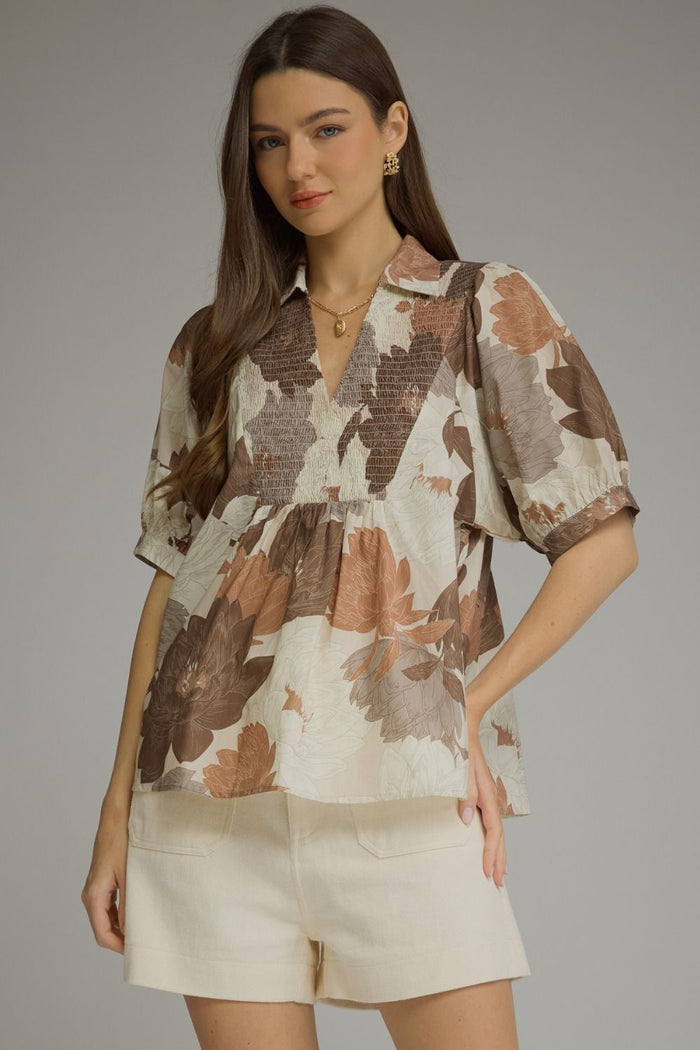 ENTRO Floral Puff Sleeve Top With V Neck In Mocha
