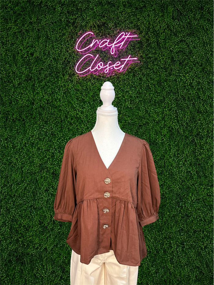 ENTRO Solid 3/4 Sleeve V Neck Top With Gold Button Detail In Cinnamon