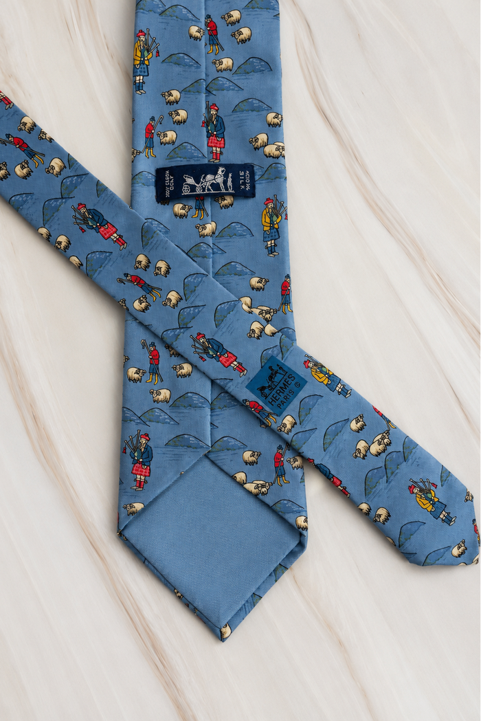 Hermes 'Bergers & Cornemuse' 1990s 100% Silk neck Tie  (Bagpipes)