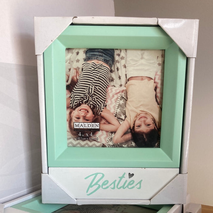Malden 4x4 Besties Word Frame