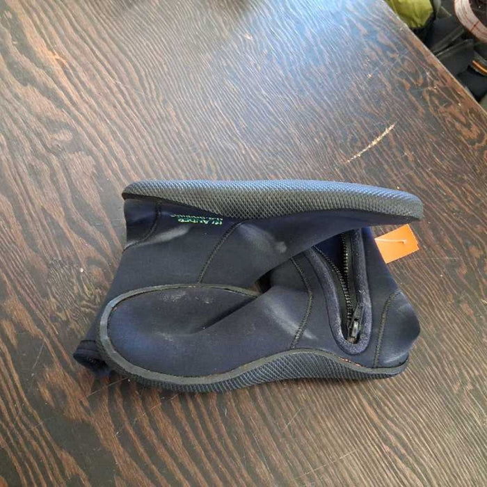 Neoprene booties