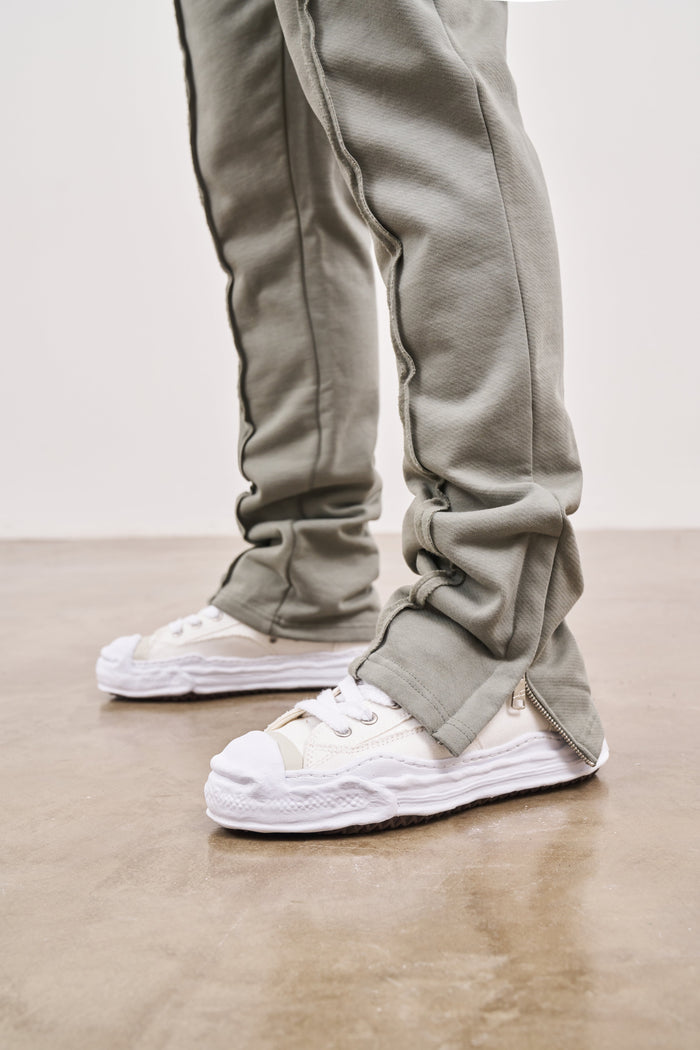 RAW SEAM STRAIGHT LEG JOGGERS - DARK SAGE