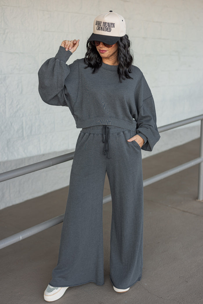 washed black knit cropped pullover tops