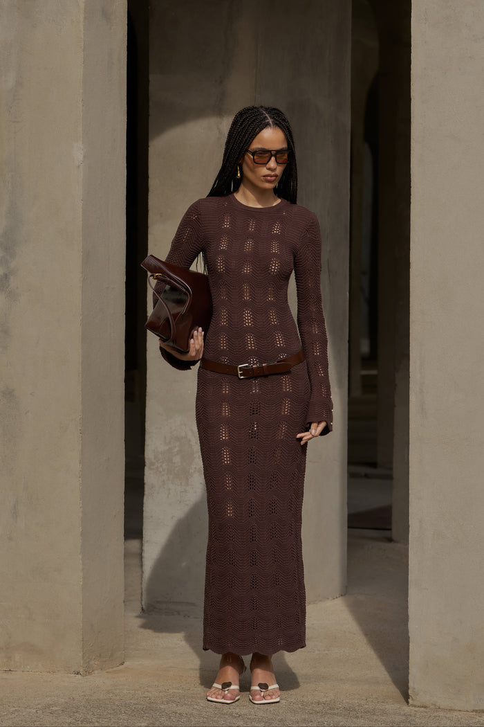 SCALLOP EDGE KNITTED MAXI DRESS - CHOCOLATE