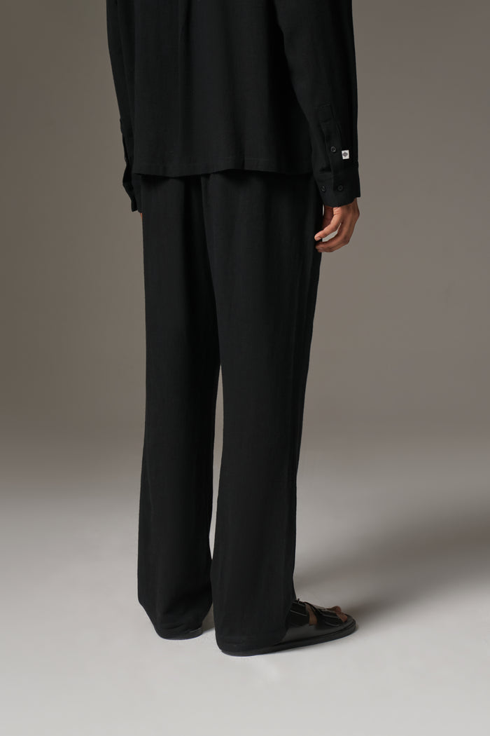 TEXTURED WOVEN TROUSERS - BLACK